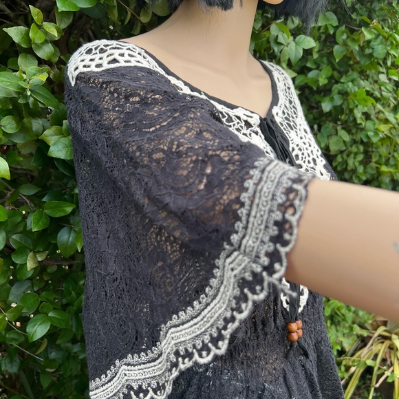 HAZE HAZEL BLACK EMBROIDERED BLOUSE - Picture 4 of 12